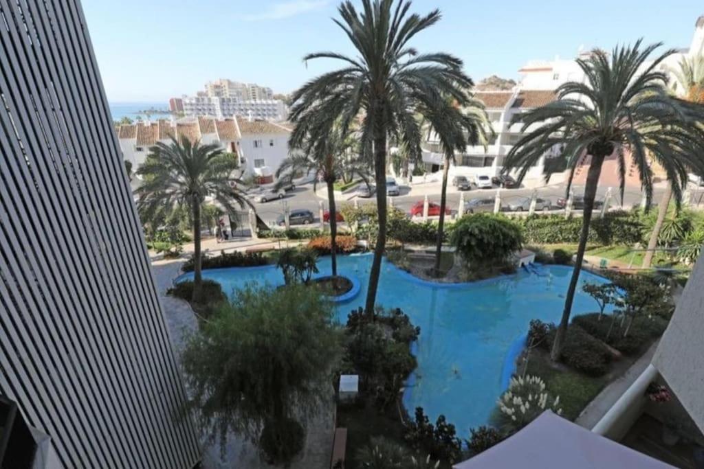Benalbeach. 1º Linea De Playa. Appartement *